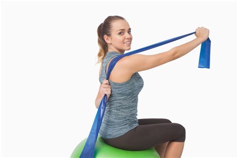 Resistance-Band Abdominal Exercises | Livestrong.com
