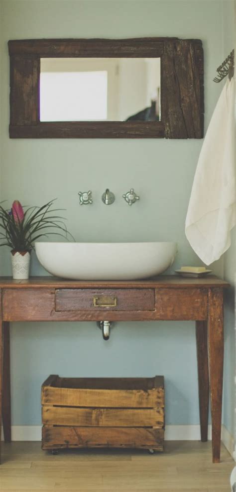 Casa unifamiliare in campagna | homify | Idee bagno rustico ...