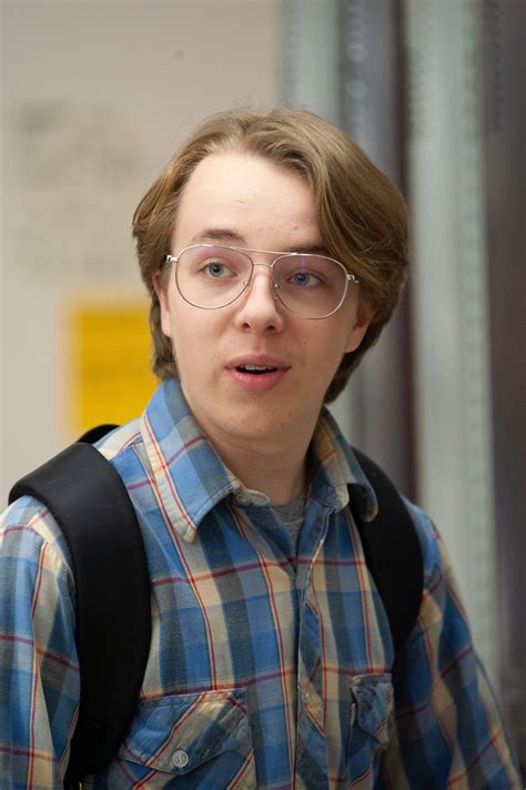 Video Interview: Ed Oxenbould talks The Exchange & More - Popternative