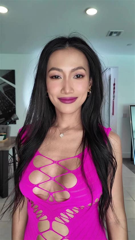 Fantasy Lulu | Ur fav distraction is here 💕 #babesofinstagram #asianmodel | Instagram