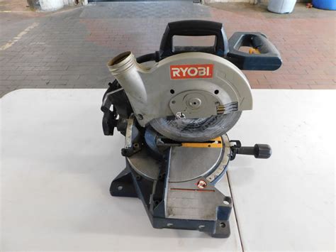 Ryobi 10 Inch Compound Miter Saw