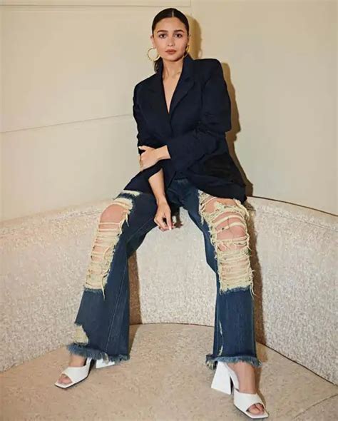 Alia opted for different styles during her pregnancy, flaunting her ...