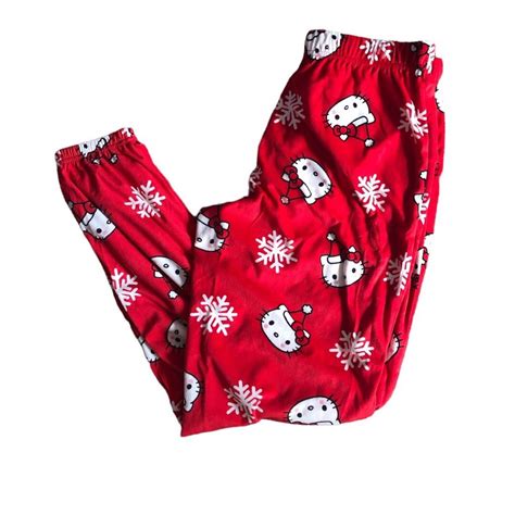 Hello Kitty christmas pajama pants | Christmas pajama pants, Cutie ...