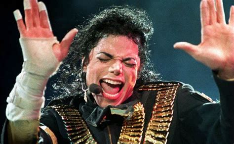 'किंग ऑफ पॉप' माइकल जैक्सन के 5 अल्बम, जिन्होंने म्यूजिक वर्ल्ड में मचा ...