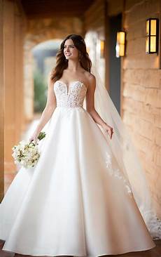 Wedding Gowns Photo by D2486 Alma J Bridal Boutique Wedding Gowns Photo