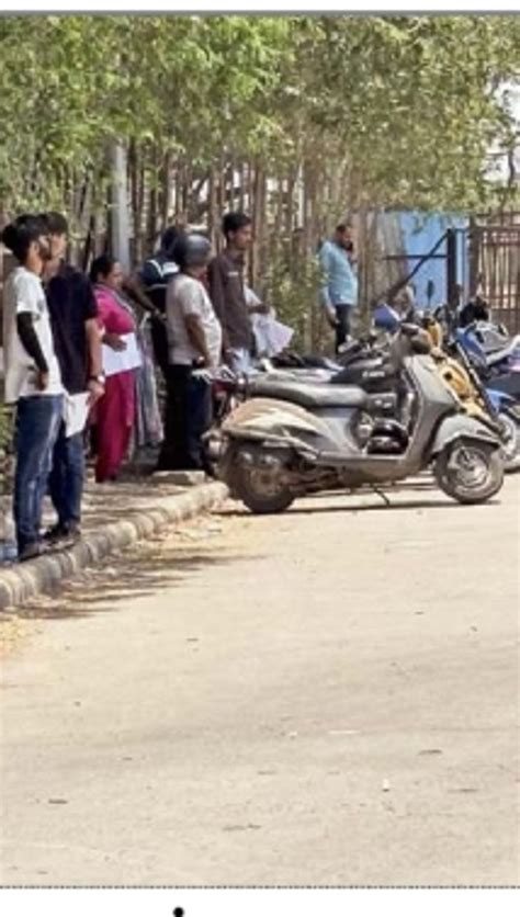 16 to 18-year-olds with 50 cc written in their driving license, using a ...