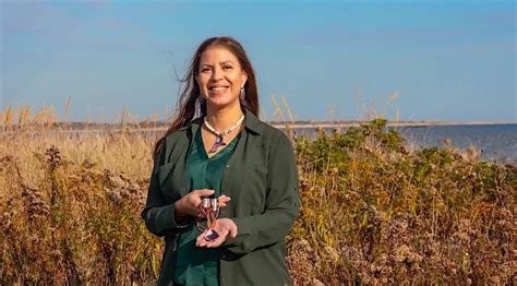 Fells Plant Walk and Wampum Art with Elizabeth James-Perry, 4 Woodland ...