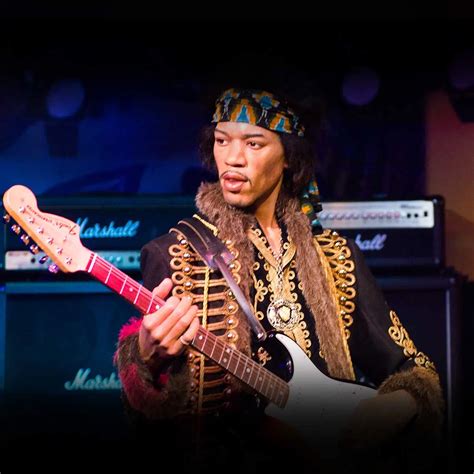 Jimi Hendrix - Age, Bio, Birthday, Family, Net Worth | Famous Peple