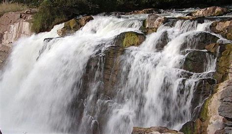 Visit Hogenakkal Falls For The Perfect Getaway Near Bangalore ...
