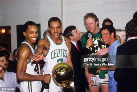 301 Gerald Bird Stock Photos, High-Res Pictures, and Images - Getty Images