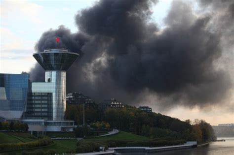 莫斯科商场爆炸火灾 紧急疏散逾3000人 | 大马财经网