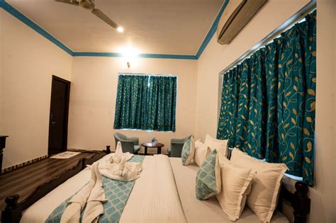 Explore Udaipur