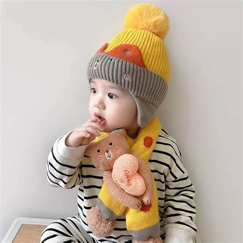 Yellow & Grey Bear Winter Cap & Neck Muffler Set - Little Surprise Box