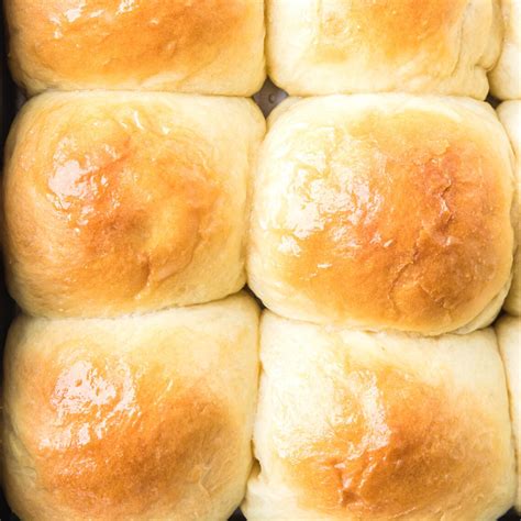 Quick Dinner Rolls - Courtney's Sweets