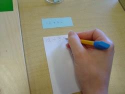 Division Using Clue Board 的图像结果