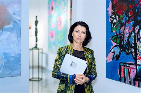 «Приобретая предметы искусства, мы даем шанс на жизнь и развитие ...