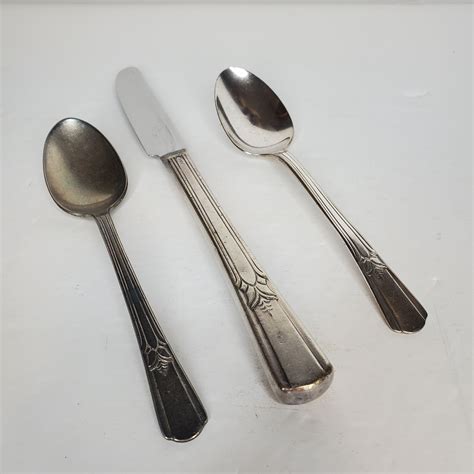 Meadowbrook AKA Heather By Rogers Silver Plate Flatware, 47% OFF
