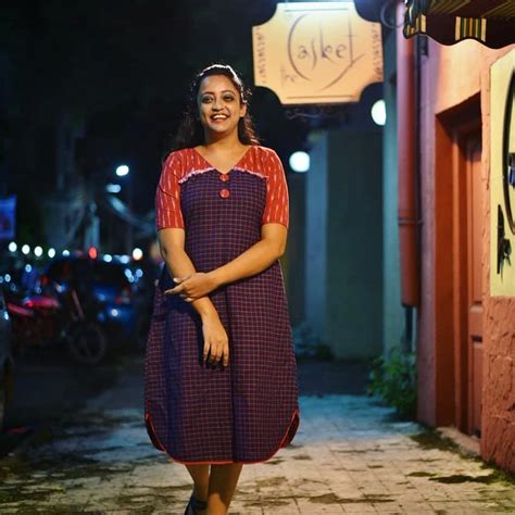 Buy Handwoven Jacquard From Howrah Bridge | LBB, Kolkata