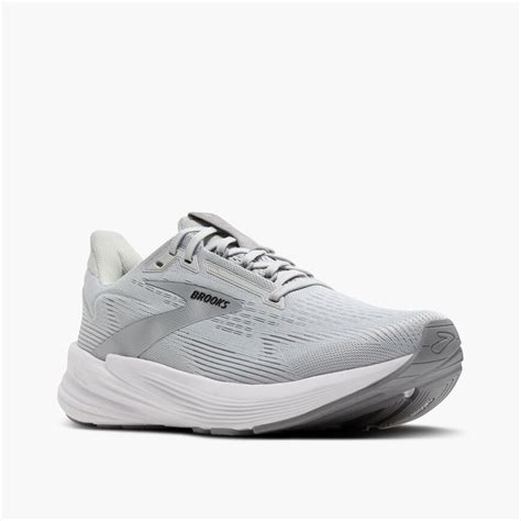 Experience balanced support and a more casual look with the Women's ...