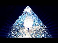 was ist swarovski kristall swarovski kristallwelten begeistern die welt was ist swarovski kristall swarovski kristallwelten begeistern die welt