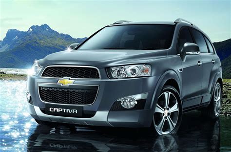 Beautiful car Chevrolet Captiva 2014, in Moscow wallpapers and images ...
