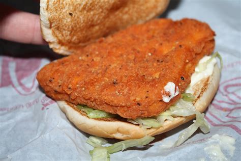 An Immovable Feast: Fast Food Review: McDonald's Hot 'N Spicy McChicken