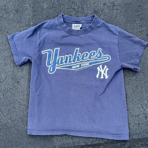 Look what I just found on Depop 👀 https://depop.app.link/45J2ZR7WeDb ...