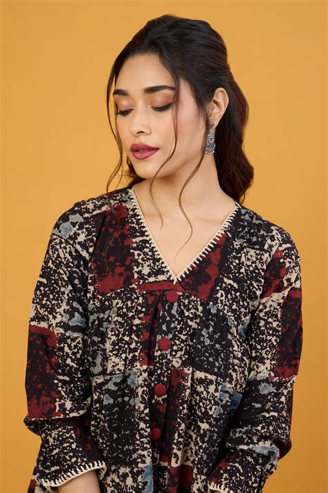 Scarlet Midnight Glow V-Neck Gather Dress with Crochet - maati crafts