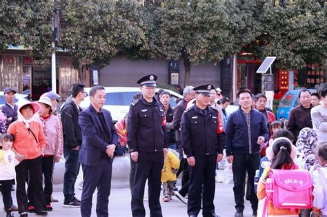 喜讯！曲靖市公安局在全省县级公安局长竞赛中获团体第三名_腾讯新闻