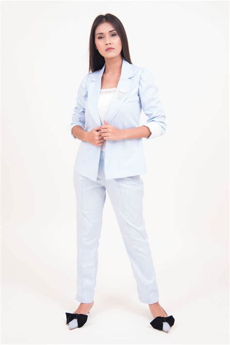 AINT NO REST FOR THE CLASSIC BLAZER – LabelSwish