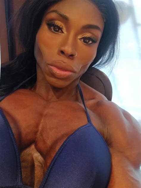 Victoria Dominguez (Mistress Treasure)