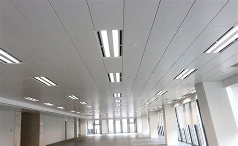 医院天花板吊顶成型图_吊顶铝单板-广州凯麦金属建材有限公司