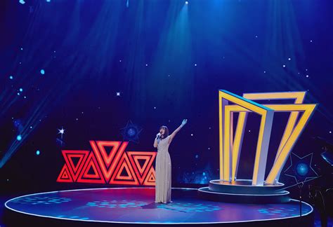 歌手卡伊拉参与BTV文艺频道新歌来啦《新年歌会》节目录制 - 哔哩哔哩