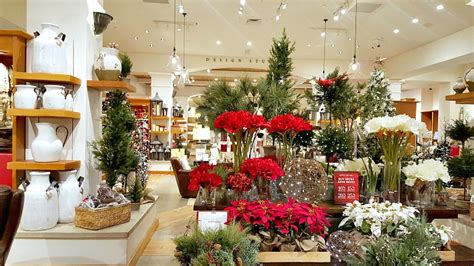 Get in the Holiday Mood at Stoneridge Mall - Mama Knows It All