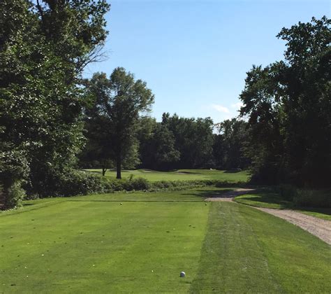 Review: Agawam Hunt - Worldgolfer's Golf Course Reviews