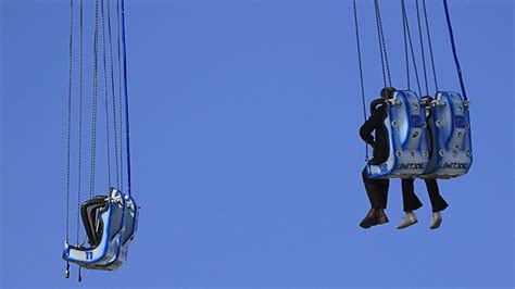 Sillas voladoras que dan vértigo