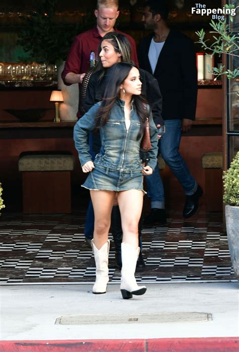 Leggy Becky G is Seen Out For Dinner At Hotspot Juliet (26 Photos) - OnlyFans Leaked Nudes