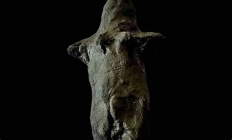 3,000-Year-Old Clay Figurine Found in Italian Lake Still Bears Ancient Fingerprints