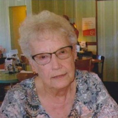 Runge Mortuary Memorials and Obituaries | We Remember