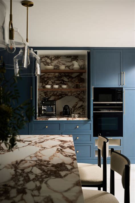 A Dubai Marina apartment finds calm high above the city’s glitter and ...