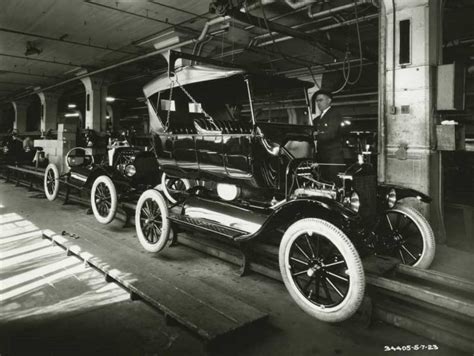 Henry Ford First Assembly Line 的图像结果