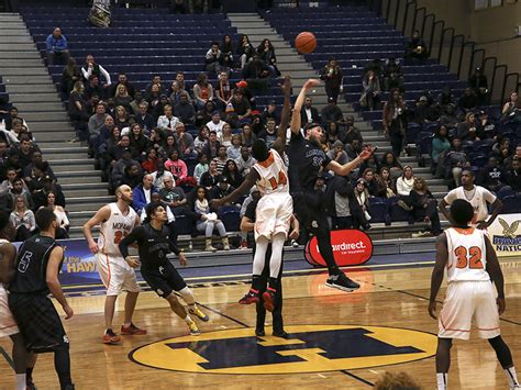 2016 OCAA MBB Algonquin vs Mohawk | Flickr