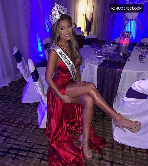 ALEXIA RAE CASTILLO Feet - AZNudeFeet