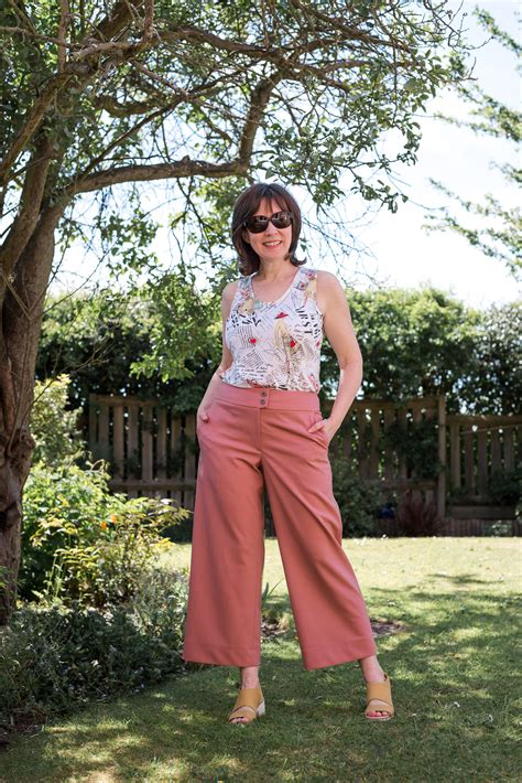 Dusky Pink Wide-Leg Cropped Pants - Dream. Cut. Sew