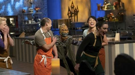 Halloween Baking Championship - Watch Episodes | Philo