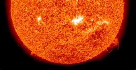 NASA warns of blackouts caused by solar flares