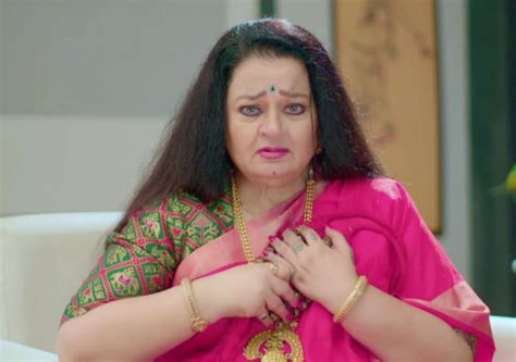 Will Guru Maa aka Apara Mehta replaced form anupama - क्या अनुपमा से ...