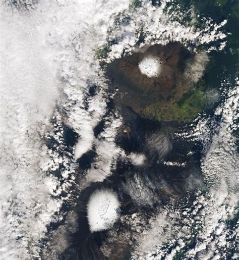 Snow Hits Hawaii in Amazing NASA Satellite Images - Newsweek
