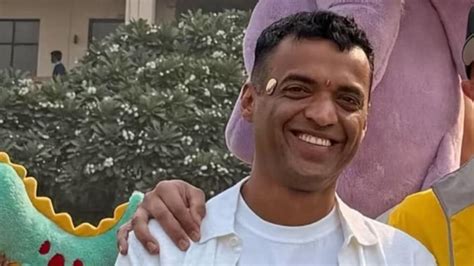 Deepinder Goyal sparks online frenzy after “mystery device” on forehead ...