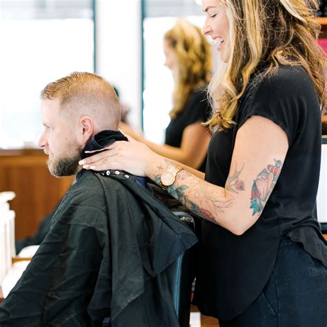 Frank's Gentlemen's Salon Upscale Barber Shop and Men's Haircuts